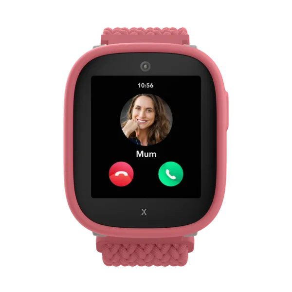 X6Play kids’ smart watch _ Xplora